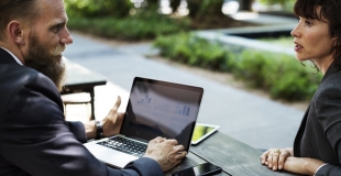 Qu'est-ce qu'un conseiller fiscal ? Avantages et inconvénients de passer par ce professionnel ?